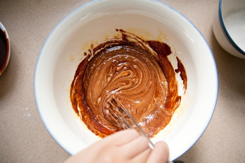 carmen-ladipo-rubber-scraper-movement-cupcakes