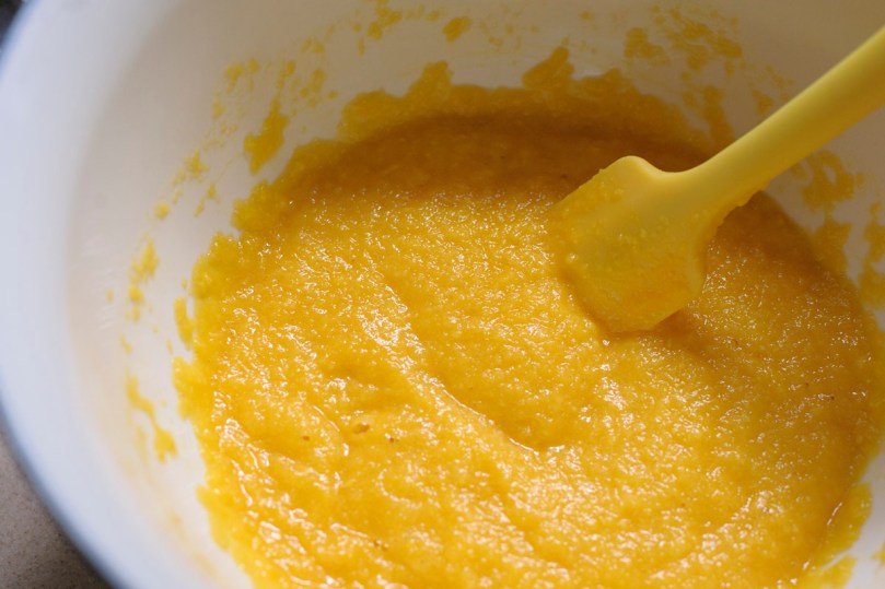 rubber-scraper-movement-mango-bread