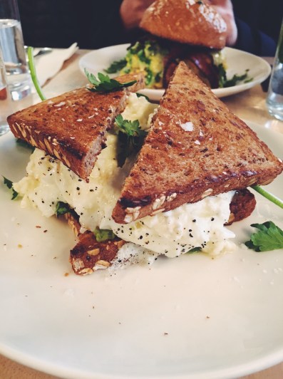 Processed with VSCOcam with f2 preset