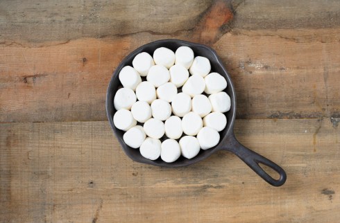 rubber-scraper-mvt_carmen-ladipo_cast-iron-smores_0007_1