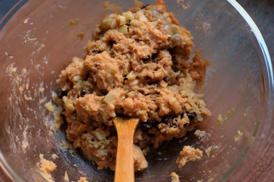 soft-apple-cookies_carmen-ladipo_rubber-scraper-mvt4